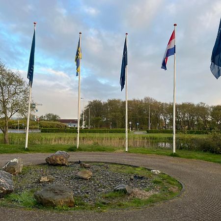 Appartement Ut & Thus, Resort Amelander Kaap Hollum  Exterior photo